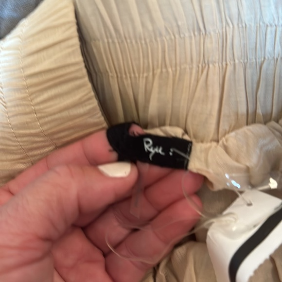 Brand new RYU short skirt. Champagne color. - Picture 6 of 6